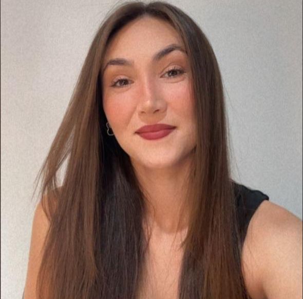 Larissa Favarão Bianchesi, psicóloga